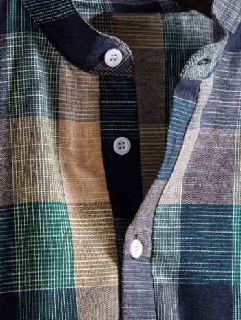 Plaid Pattern Half Button Short Sleeves Shirt