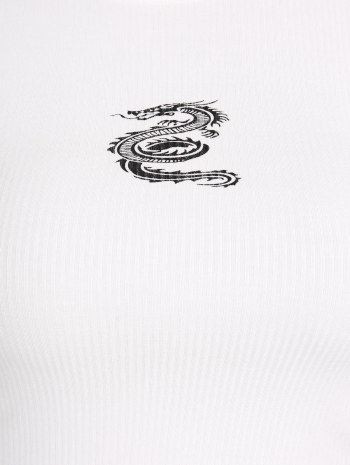 Ribbed Oriental Dragon Print Crop T Shirt